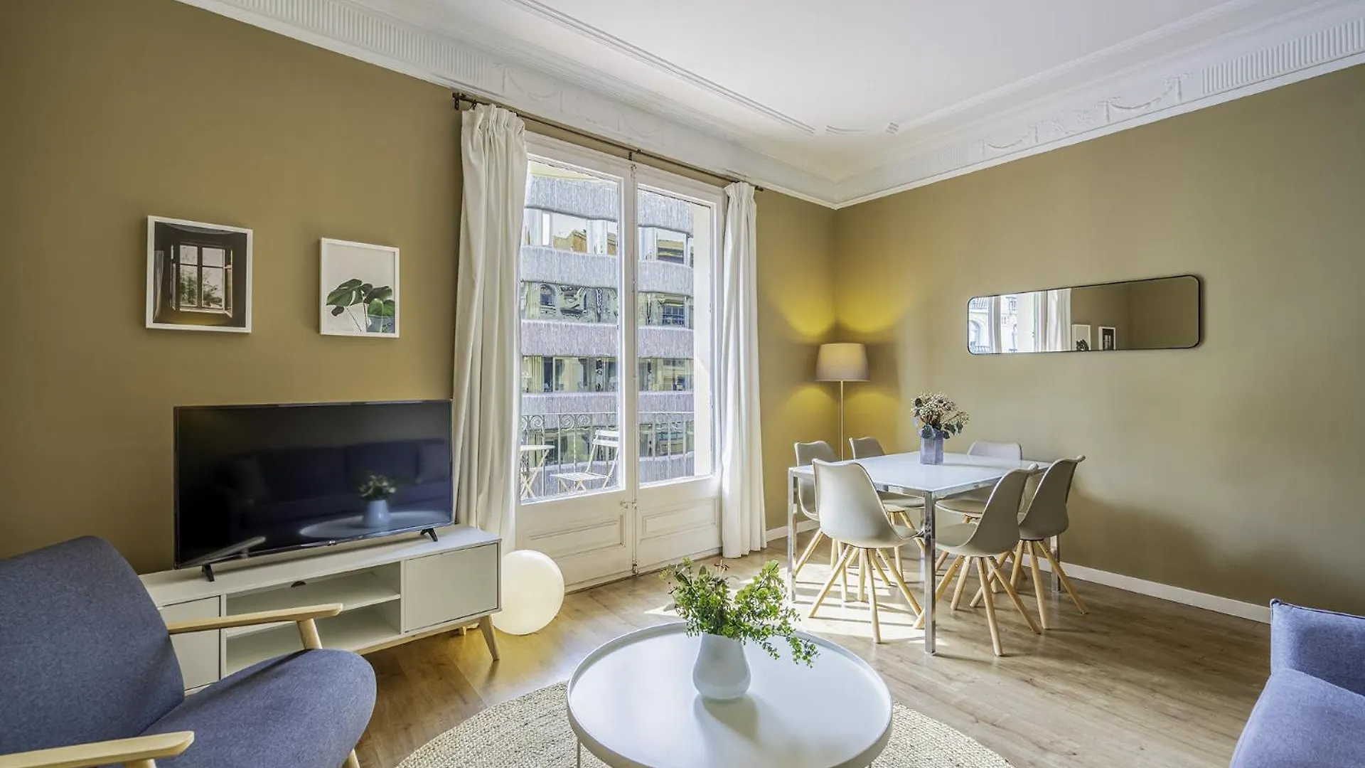 Ola Living Diagonal II Apartments Barcelona