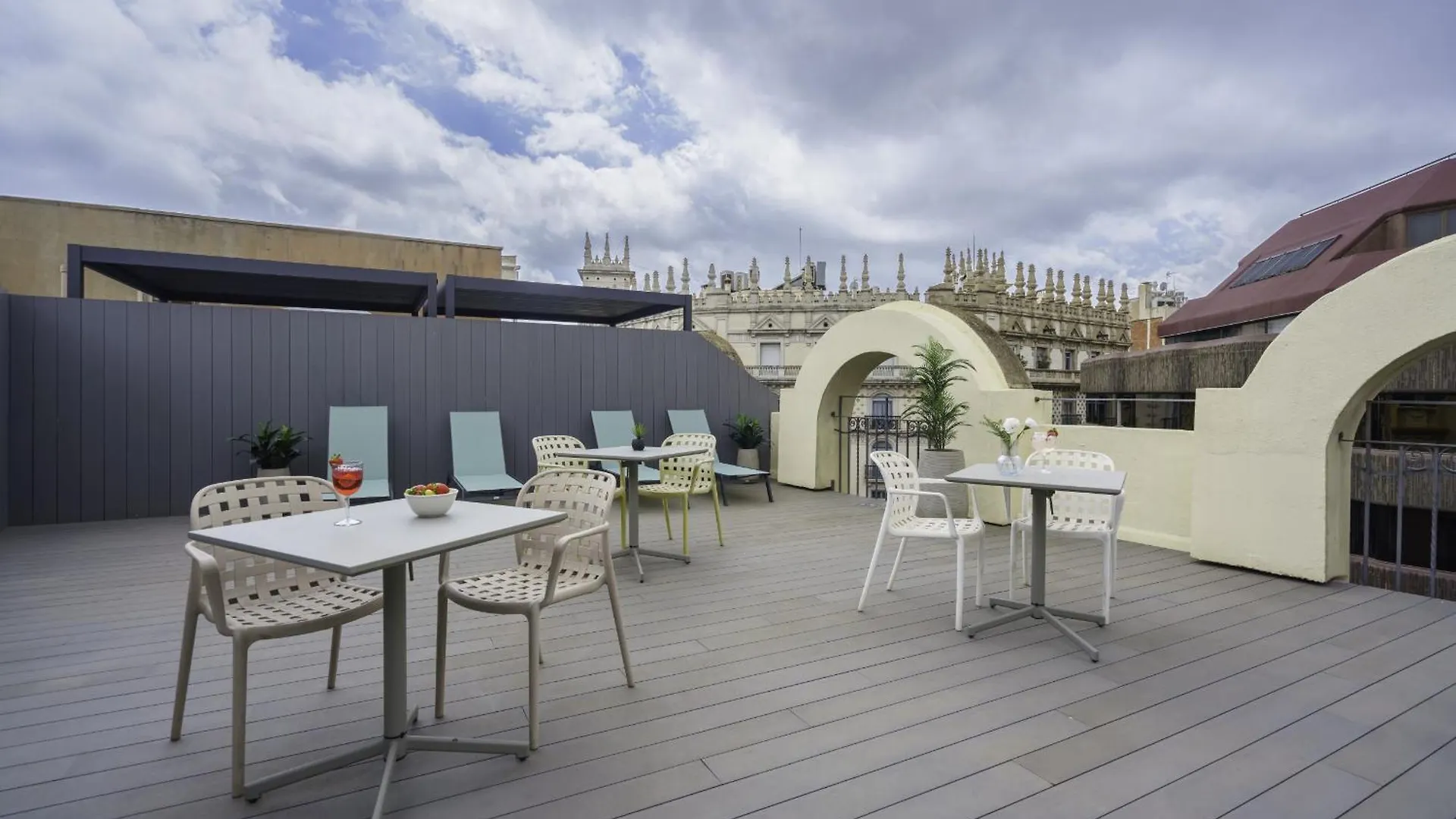 Ola Living Diagonal II Apartments Barcelona