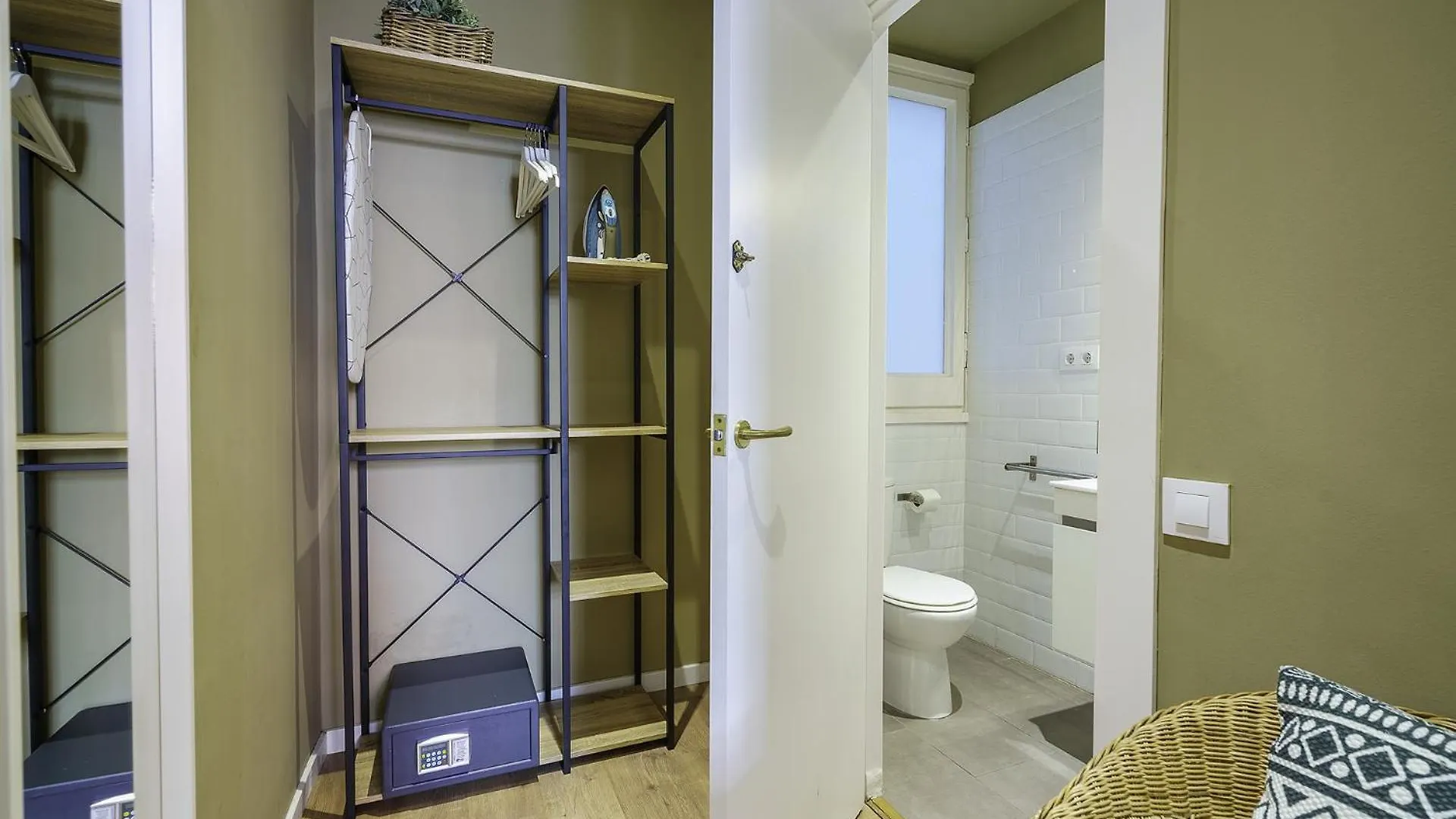 Ola Living Diagonal II Apartments Barcelona 0*,  Spain